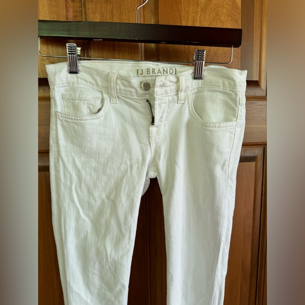 JBrand white pencil leg skinny jeans size 24